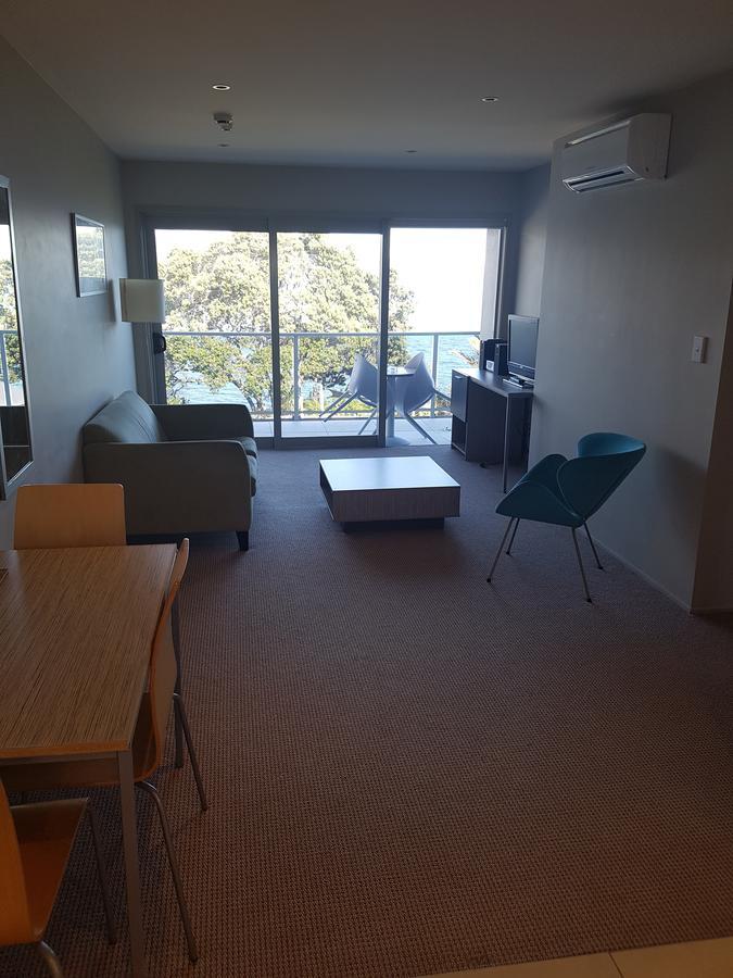 Te Kaha Beach Hotel Exterior foto